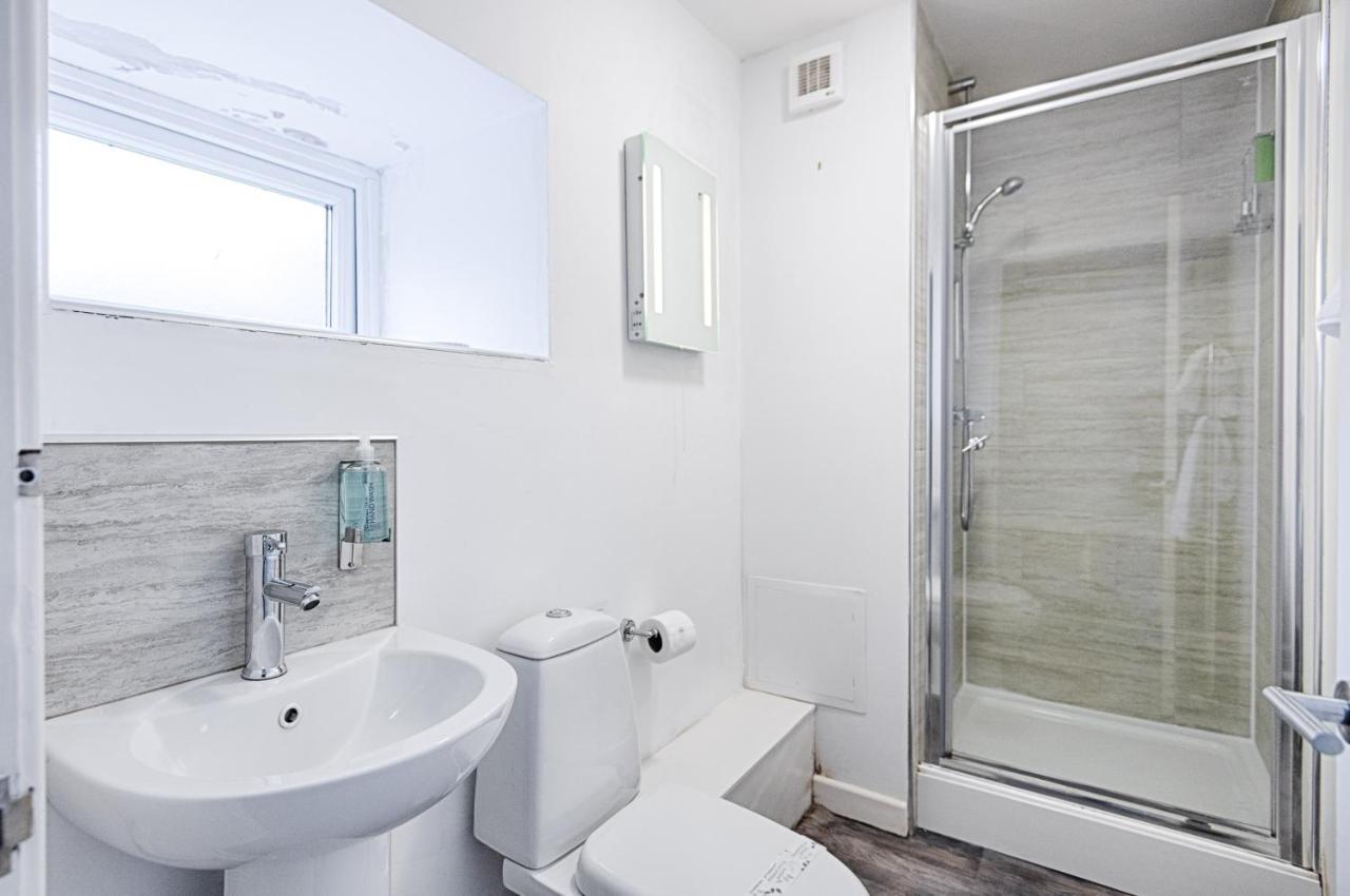 Parking, Smart Tv'S In All Rooms! Swansea Exterior foto